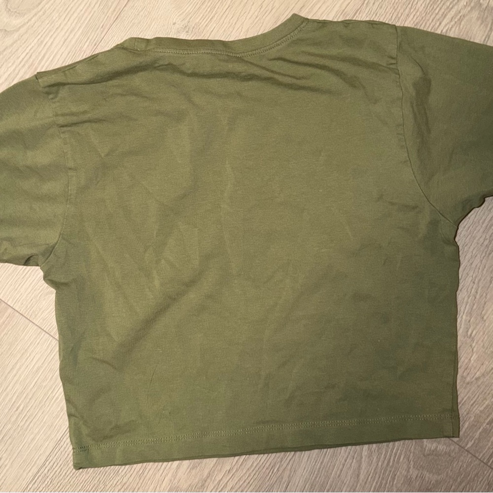 Alphalete Olive Green Cropped Tee - Size M - Picture 4 of 10